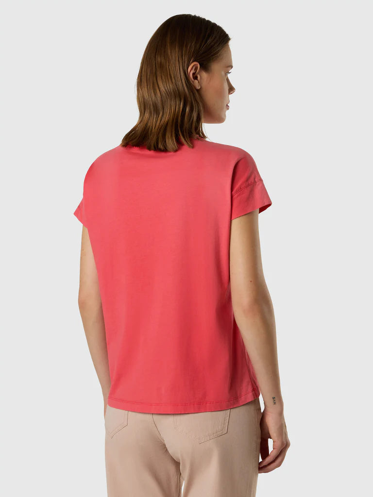 SLEEVELESS T-SHIRT