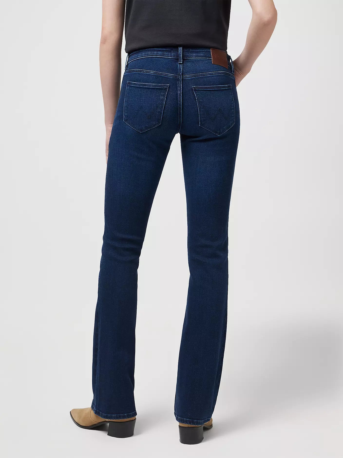 NIGHTSHADE
BOOTCUT 625
