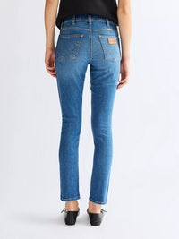 SIENNA 635
REBEL BLUE
MID RISE
