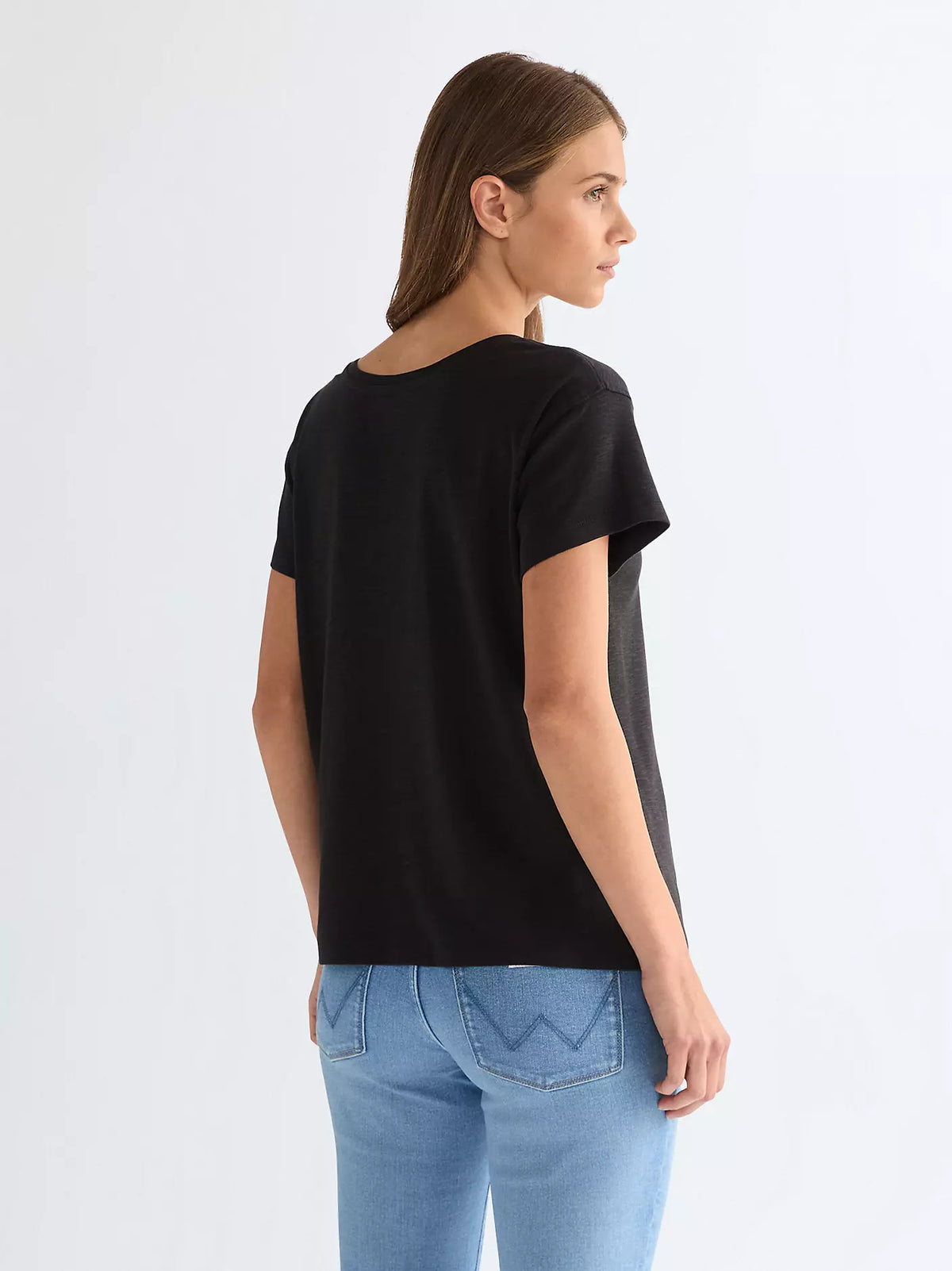 EASY V NECK BLACK