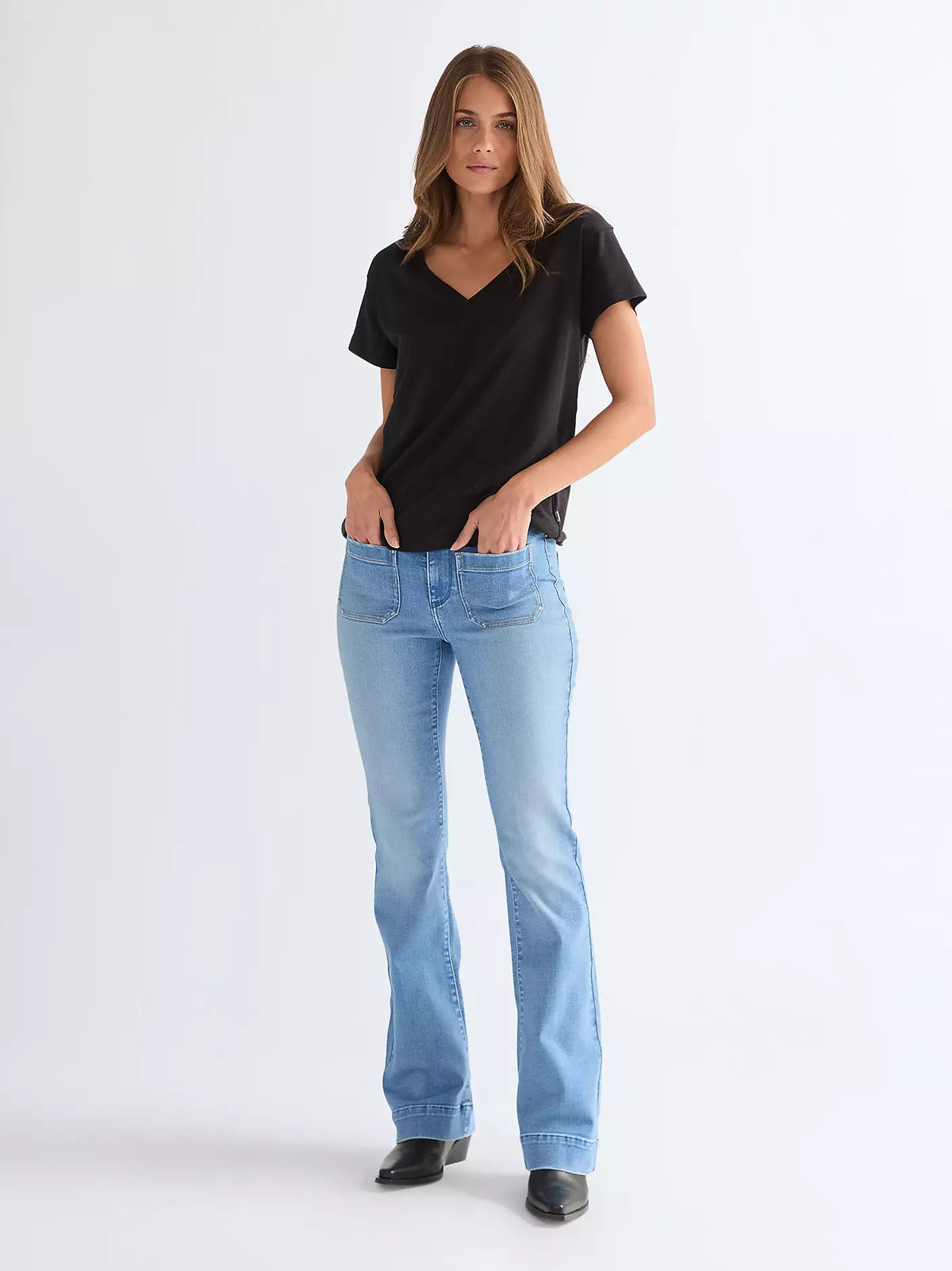 EASY V NECK BLACK