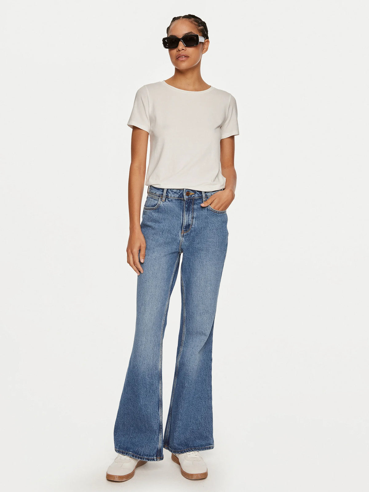 MEADOW
FIERCE FLARE
HIGH RISE