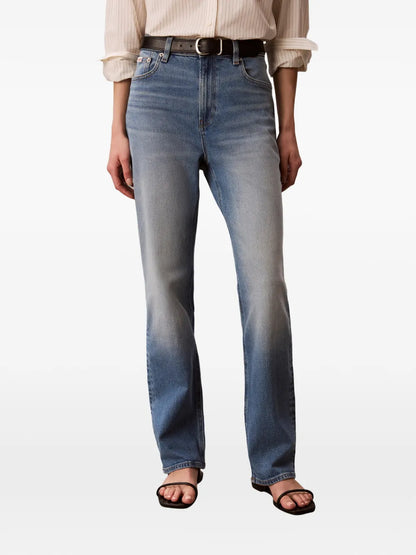 Jeans con baffatura