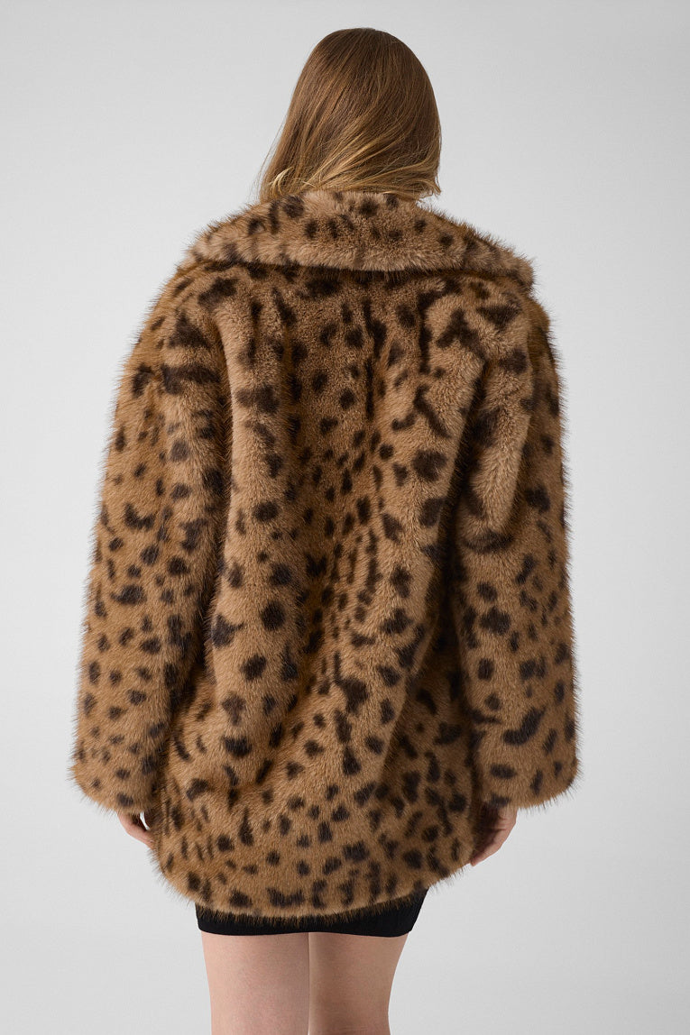 Cappotto in pelliccia sintetica