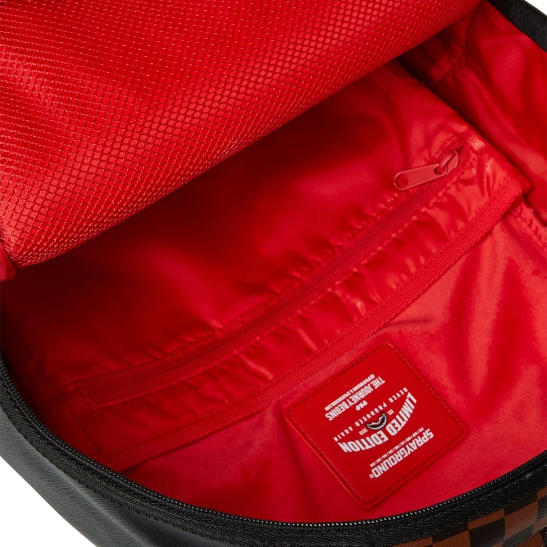 JETSTREAM BROWN BACKPACK SHARK IN PARIS 
SPRAYGROUND