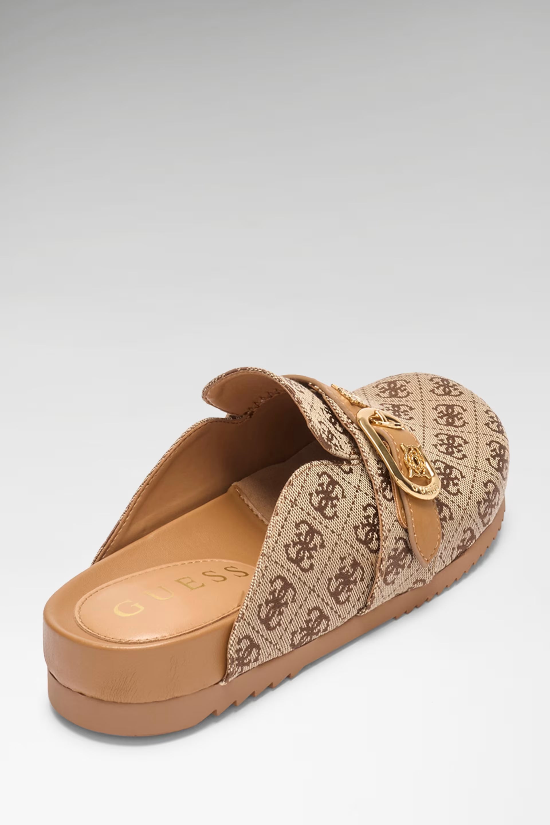 SABOT  CON LOGO GALAVANTA 4G 
GUESS