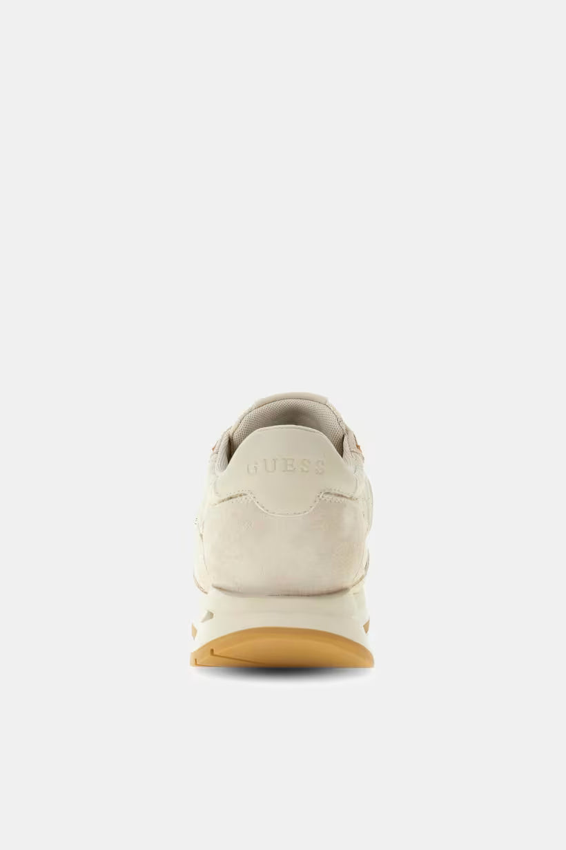 Runner in suede Energy