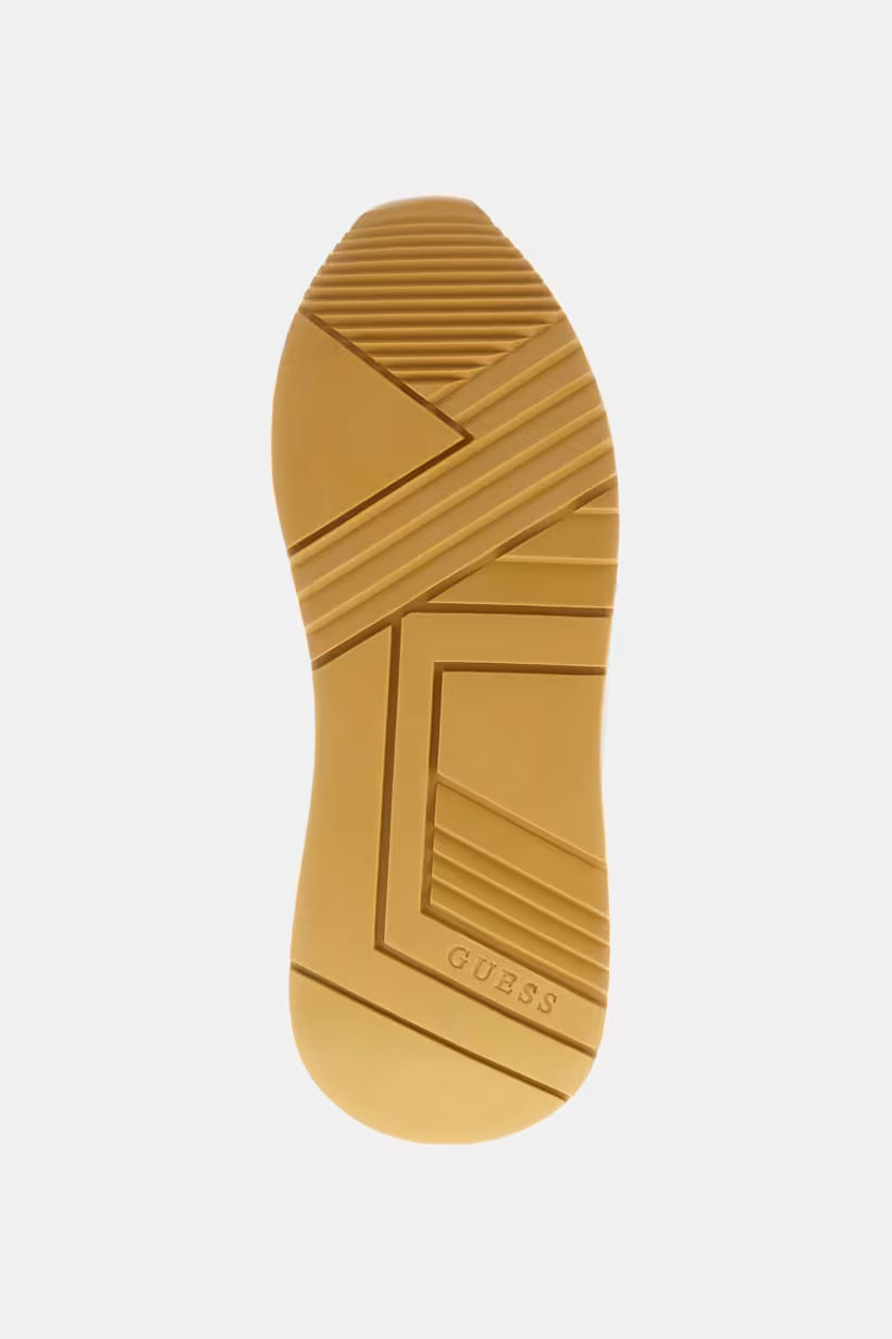 Runner in suede Energy
