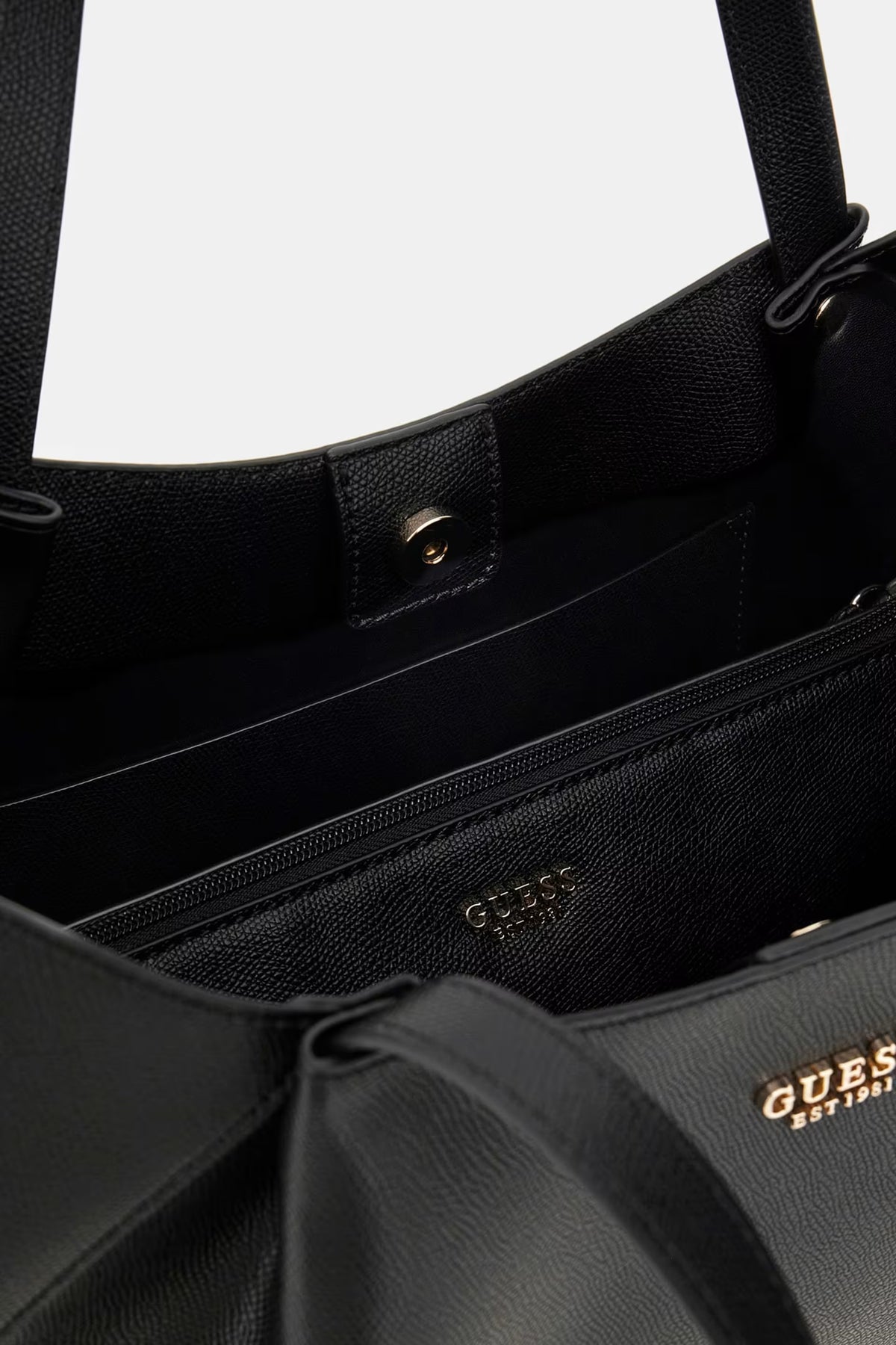 AMORETTE GUESS