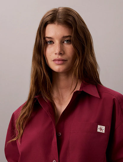 Camicia corta in popeline con monologo intessuto