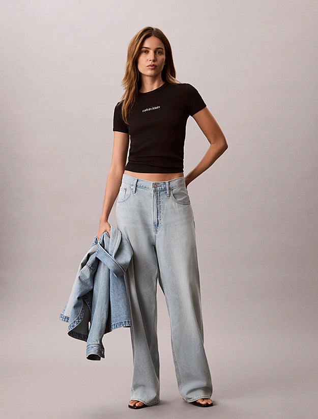 T-shirt a costine con logo ricamato