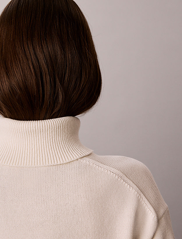 Maglione a collo alto monologo