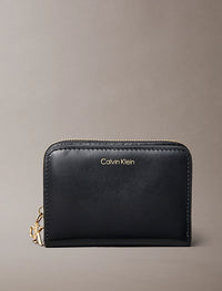 CK MEDIUM FLAP ZIP AROUND