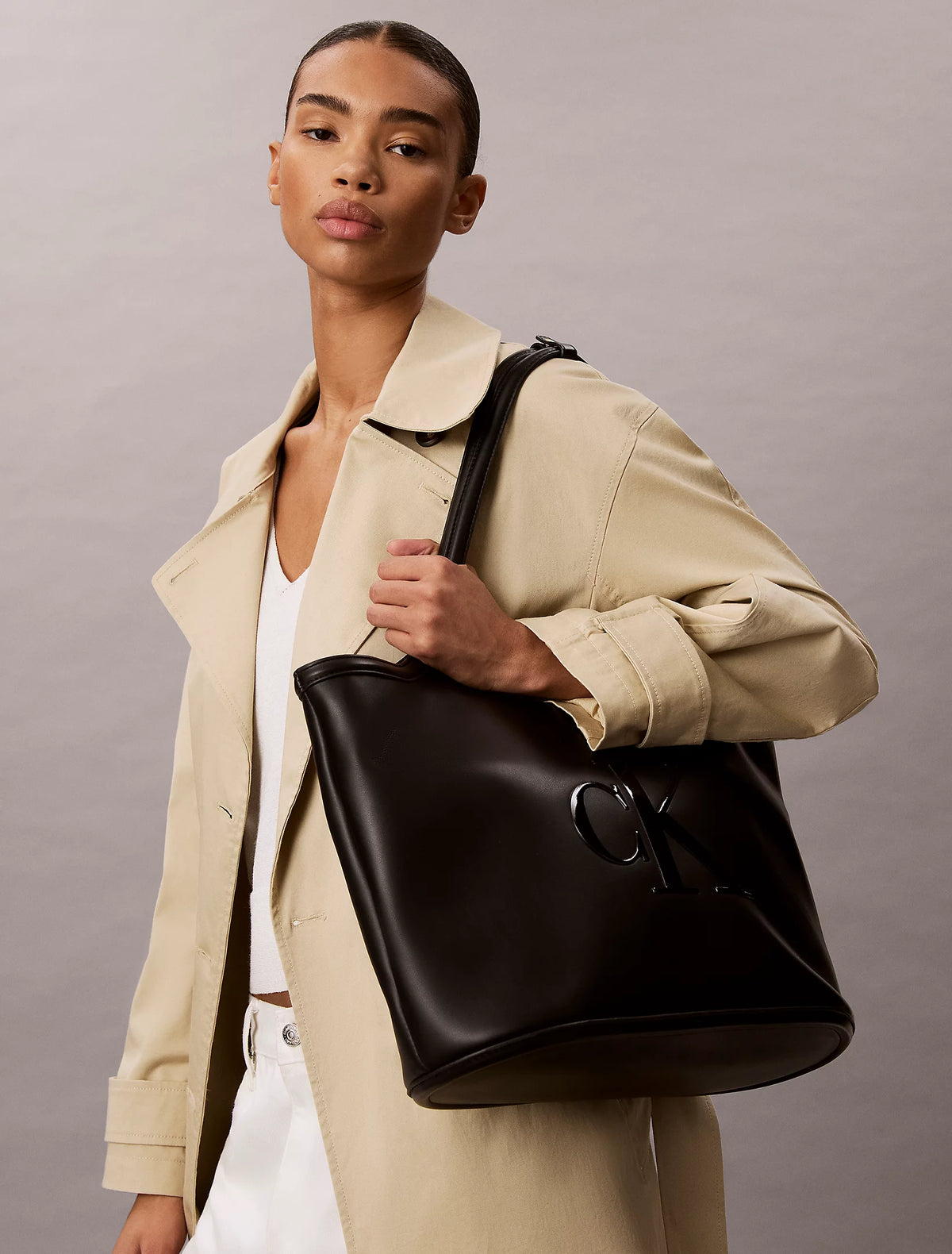 BOLD CK SHOPPER