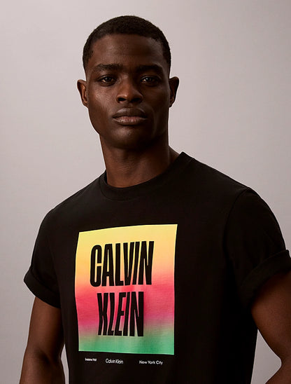 T-shirt con logo vestibilità rilassata - Pride