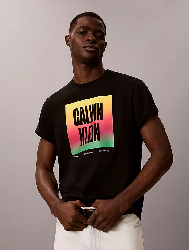 T-shirt con logo vestibilità rilassata - Pride