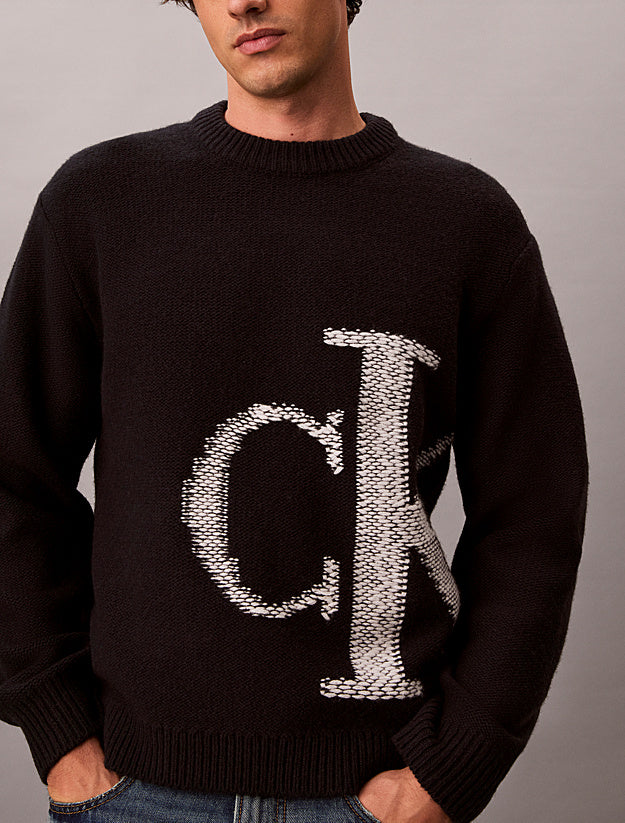 Maglione con monogramma in pura lana