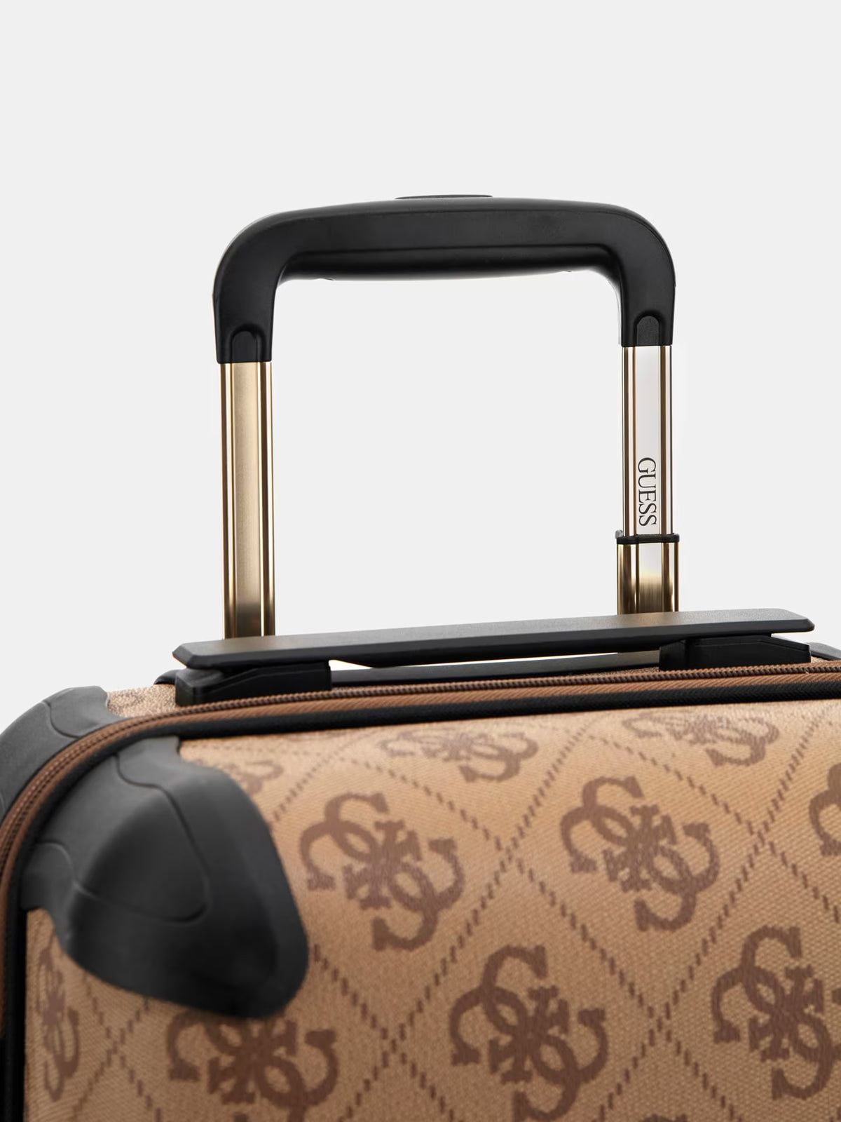 TROLLEY GUESS
BERTA TRAVEL