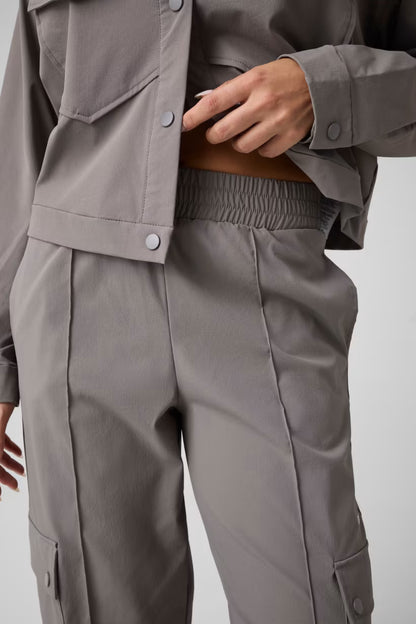 Pantaloni cargo in nylon