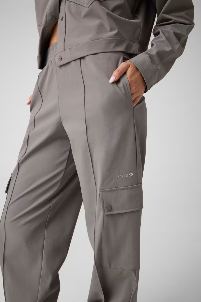 Pantaloni cargo in nylon