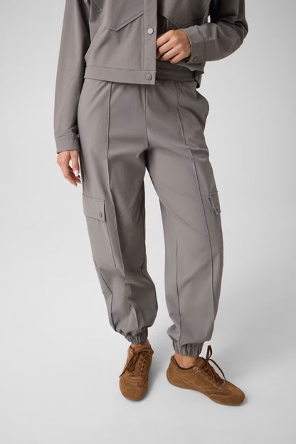 Pantaloni cargo in nylon