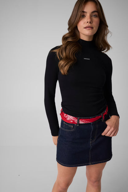Maglione a collo alto con logo a patch