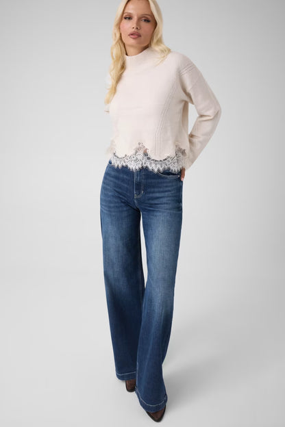 Maglione in misto lana con inserti in pizzo