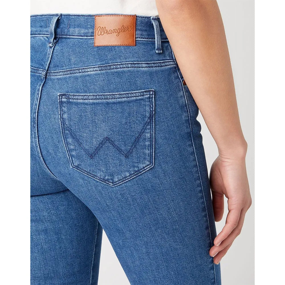 SLIM 610
MORA
HIGH RISE