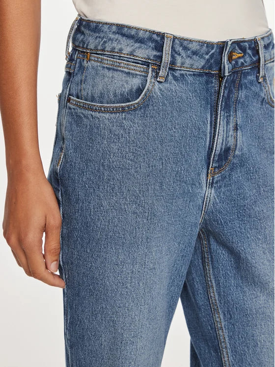 MEADOW
FIERCE FLARE
HIGH RISE